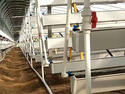 Three dimensional planting field drip irrigation equipment